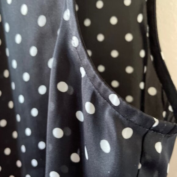 Jones of New York Collection Black with white Polka Dots Sleeveless Top Sz 14/16 - Picture 3 of 9
